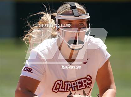 Thumbnail 3 in Essex North Shore Agric & Tech School vs Newburyport (MIAA Division 3 Round of 32) photogallery.