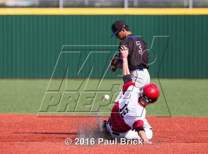 Thumbnail 2 in Lake Travis vs. Oak Ridge (UIL 6A Region II Quarterfinal)  photogallery.