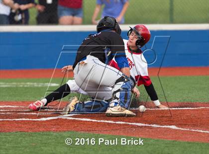 Thumbnail 3 in Lake Travis vs. Oak Ridge (UIL 6A Region II Quarterfinal)  photogallery.