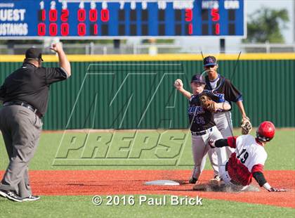 Thumbnail 2 in Lake Travis vs. Oak Ridge (UIL 6A Region II Quarterfinal)  photogallery.