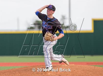 Thumbnail 2 in Lake Travis vs. Oak Ridge (UIL 6A Region II Quarterfinal)  photogallery.