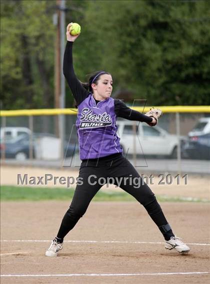 Thumbnail 1 in Pleasant Valley @ Shasta photogallery.