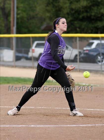 Thumbnail 2 in Pleasant Valley @ Shasta photogallery.