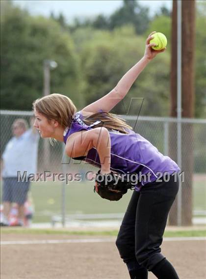 Thumbnail 1 in Pleasant Valley @ Shasta photogallery.