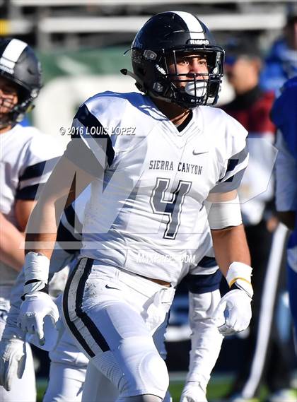 Thumbnail 3 in Serra vs. Sierra Canyon (CIF State Division 2A Final) photogallery.