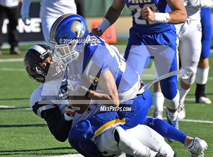 Thumbnail 2 in Serra vs. Sierra Canyon (CIF State Division 2A Final) photogallery.