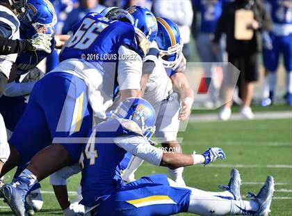 Thumbnail 2 in Serra vs. Sierra Canyon (CIF State Division 2A Final) photogallery.