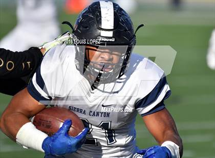 Thumbnail 3 in Serra vs. Sierra Canyon (CIF State Division 2A Final) photogallery.
