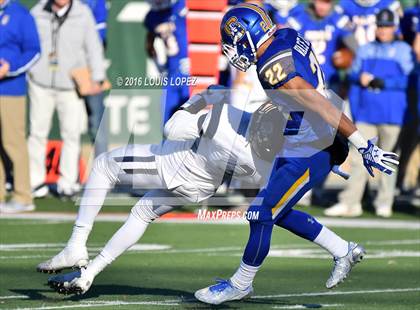 Thumbnail 1 in Serra vs. Sierra Canyon (CIF State Division 2A Final) photogallery.