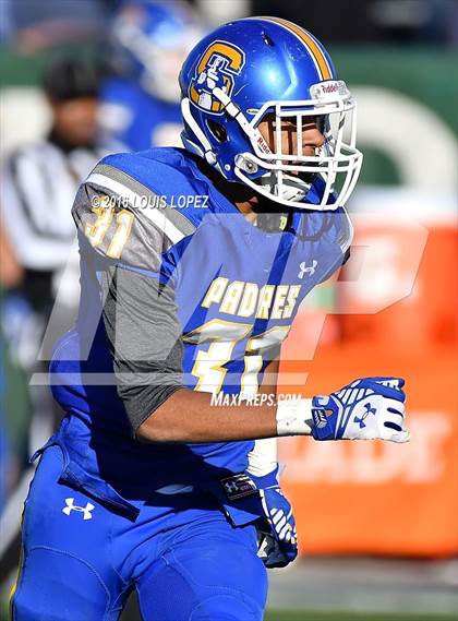 Thumbnail 2 in Serra vs. Sierra Canyon (CIF State Division 2A Final) photogallery.