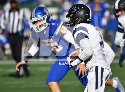 Thumbnail 2 in Serra vs. Sierra Canyon (CIF State Division 2A Final) photogallery.