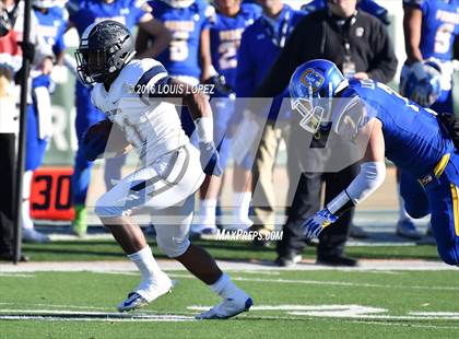 Thumbnail 1 in Serra vs. Sierra Canyon (CIF State Division 2A Final) photogallery.