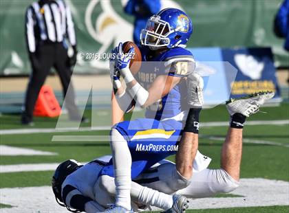 Thumbnail 2 in Serra vs. Sierra Canyon (CIF State Division 2A Final) photogallery.