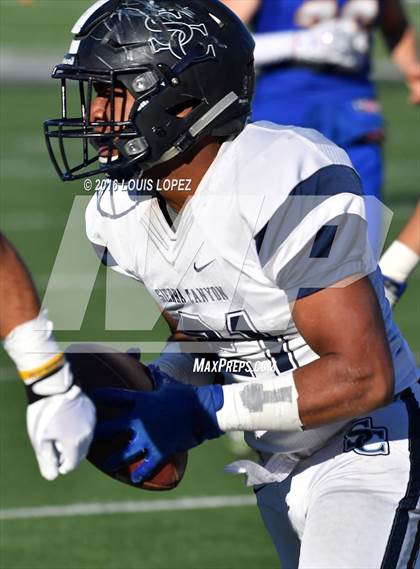 Thumbnail 2 in Serra vs. Sierra Canyon (CIF State Division 2A Final) photogallery.