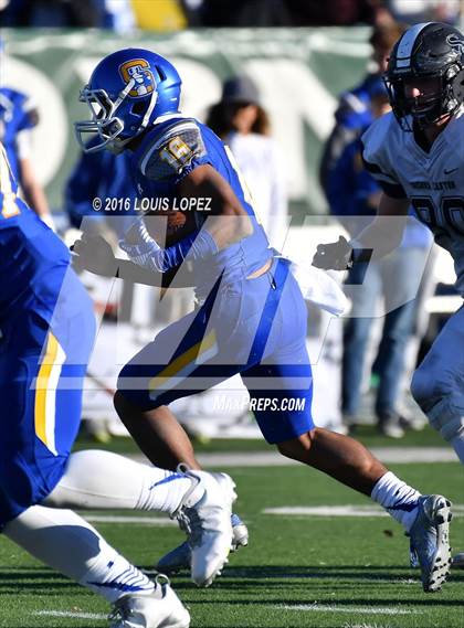 Thumbnail 3 in Serra vs. Sierra Canyon (CIF State Division 2A Final) photogallery.