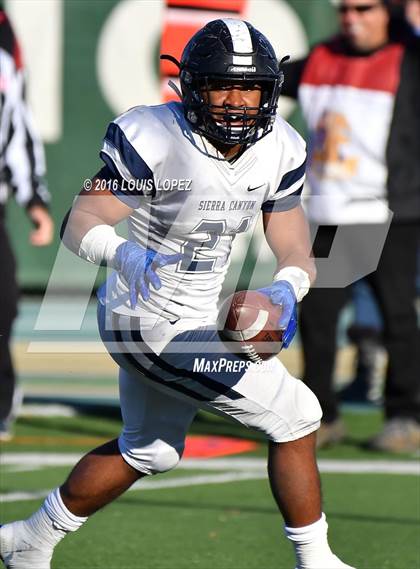 Thumbnail 2 in Serra vs. Sierra Canyon (CIF State Division 2A Final) photogallery.