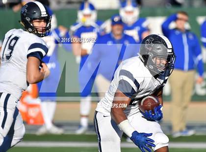Thumbnail 2 in Serra vs. Sierra Canyon (CIF State Division 2A Final) photogallery.