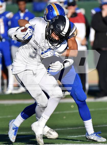 Thumbnail 3 in Serra vs. Sierra Canyon (CIF State Division 2A Final) photogallery.