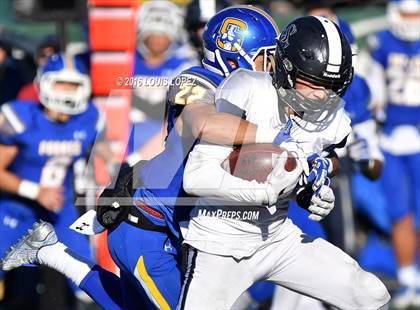 Thumbnail 3 in Serra vs. Sierra Canyon (CIF State Division 2A Final) photogallery.