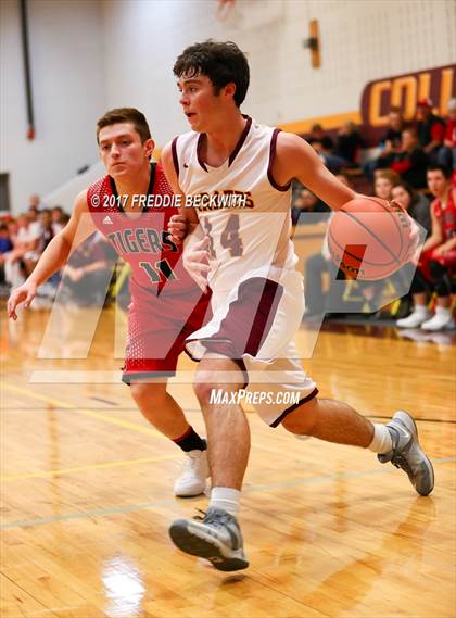 Thumbnail 1 in Trenton @ Collinsville photogallery.
