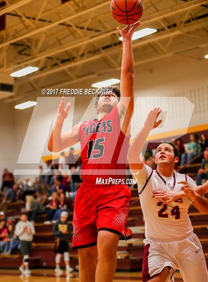 Thumbnail 2 in Trenton @ Collinsville photogallery.