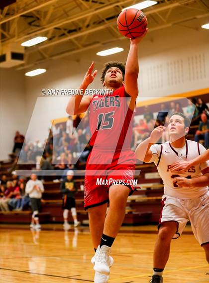Thumbnail 1 in Trenton @ Collinsville photogallery.