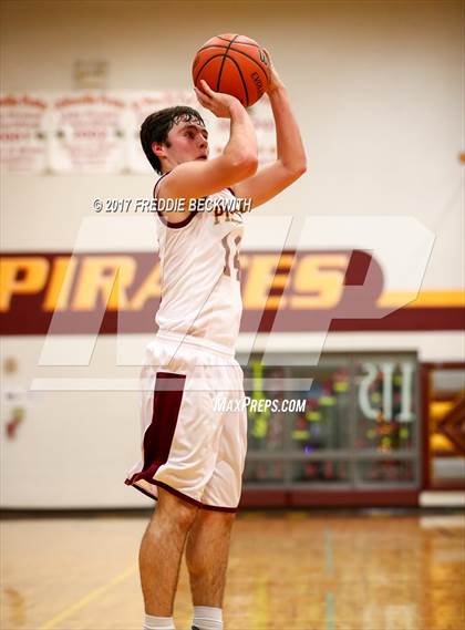 Thumbnail 1 in Trenton @ Collinsville photogallery.