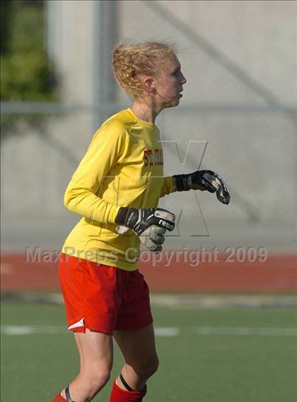 Thumbnail 2 in St. Francis vs. St. Mary's (CIF SJS D1 Final) photogallery.