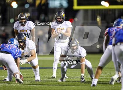 Thumbnail 1 in Liberty North @ Liberty (MSHSAA Class 6 Quarterfinal) photogallery.