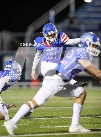Thumbnail 2 in Liberty North @ Liberty (MSHSAA Class 6 Quarterfinal) photogallery.