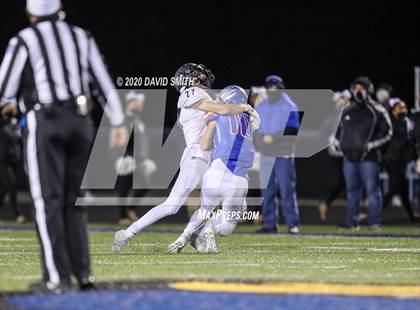 Thumbnail 1 in Liberty North @ Liberty (MSHSAA Class 6 Quarterfinal) photogallery.