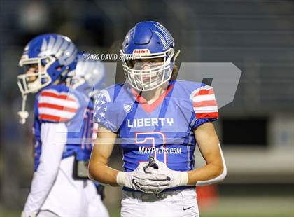 Thumbnail 3 in Liberty North @ Liberty (MSHSAA Class 6 Quarterfinal) photogallery.