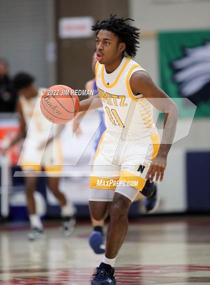 Thumbnail 2 in Dickinson vs. Nimitz (McDonald's Texas Invitational) photogallery.