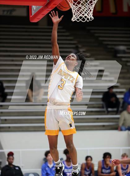 Thumbnail 3 in Dickinson vs. Nimitz (McDonald's Texas Invitational) photogallery.