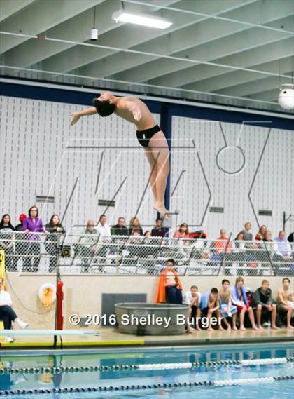 Thumbnail 1 in Staples vs Ridgefield photogallery.