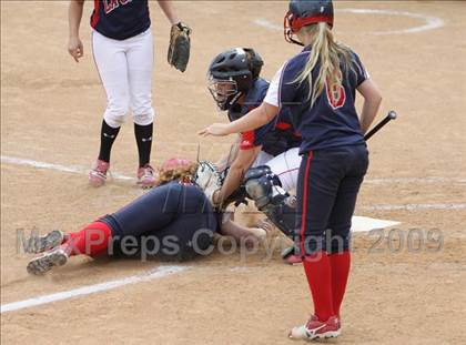 Thumbnail 3 in Marymount vs. La Salle (CIF SS DVI Final) photogallery.