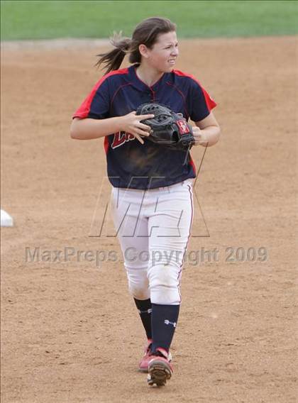Thumbnail 2 in Marymount vs. La Salle (CIF SS DVI Final) photogallery.