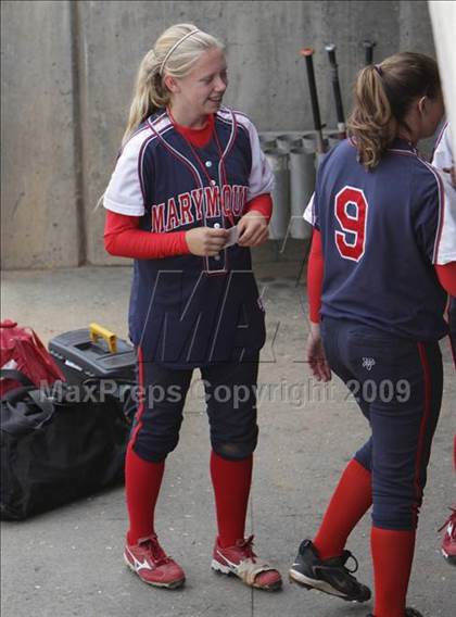 Thumbnail 1 in Marymount vs. La Salle (CIF SS DVI Final) photogallery.