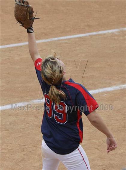 Thumbnail 2 in Marymount vs. La Salle (CIF SS DVI Final) photogallery.