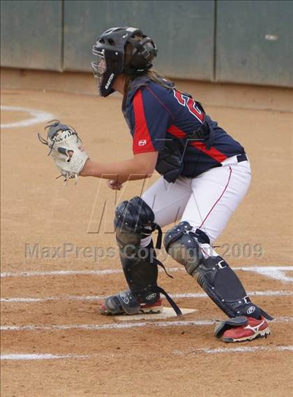 Thumbnail 2 in Marymount vs. La Salle (CIF SS DVI Final) photogallery.