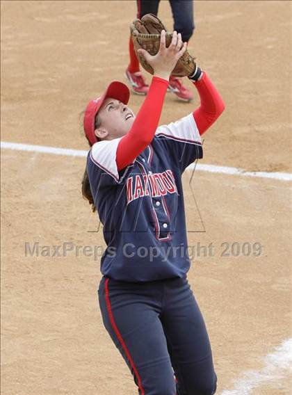 Thumbnail 2 in Marymount vs. La Salle (CIF SS DVI Final) photogallery.