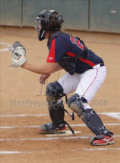 Thumbnail 3 in Marymount vs. La Salle (CIF SS DVI Final) photogallery.