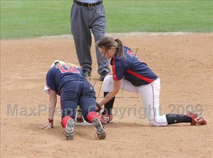 Thumbnail 2 in Marymount vs. La Salle (CIF SS DVI Final) photogallery.