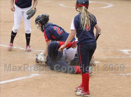 Thumbnail 3 in Marymount vs. La Salle (CIF SS DVI Final) photogallery.