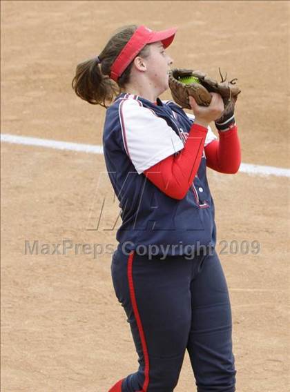 Thumbnail 2 in Marymount vs. La Salle (CIF SS DVI Final) photogallery.