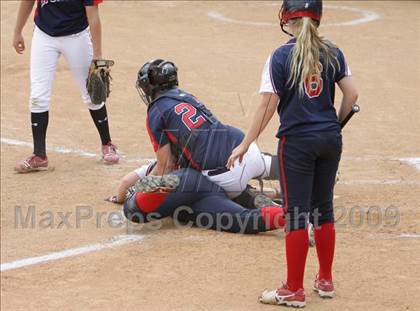 Thumbnail 3 in Marymount vs. La Salle (CIF SS DVI Final) photogallery.