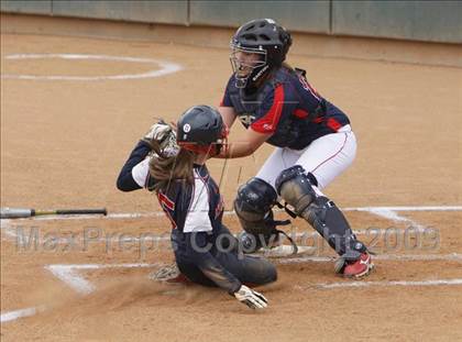 Thumbnail 3 in Marymount vs. La Salle (CIF SS DVI Final) photogallery.