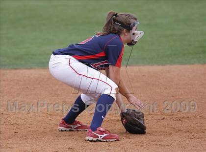 Thumbnail 3 in Marymount vs. La Salle (CIF SS DVI Final) photogallery.