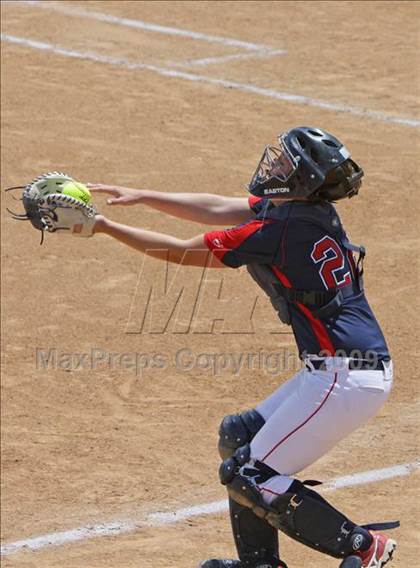 Thumbnail 2 in Marymount vs. La Salle (CIF SS DVI Final) photogallery.