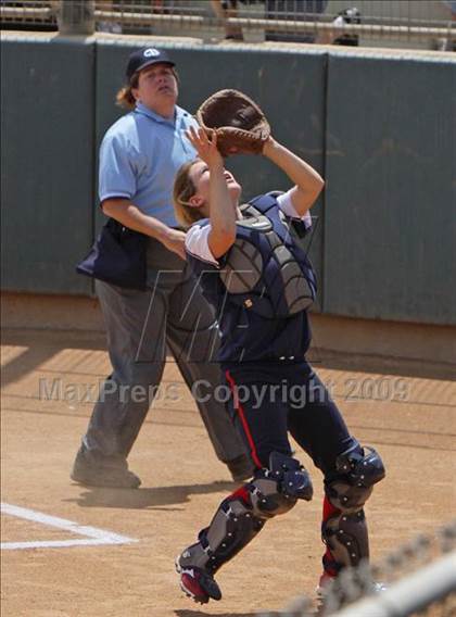 Thumbnail 1 in Marymount vs. La Salle (CIF SS DVI Final) photogallery.